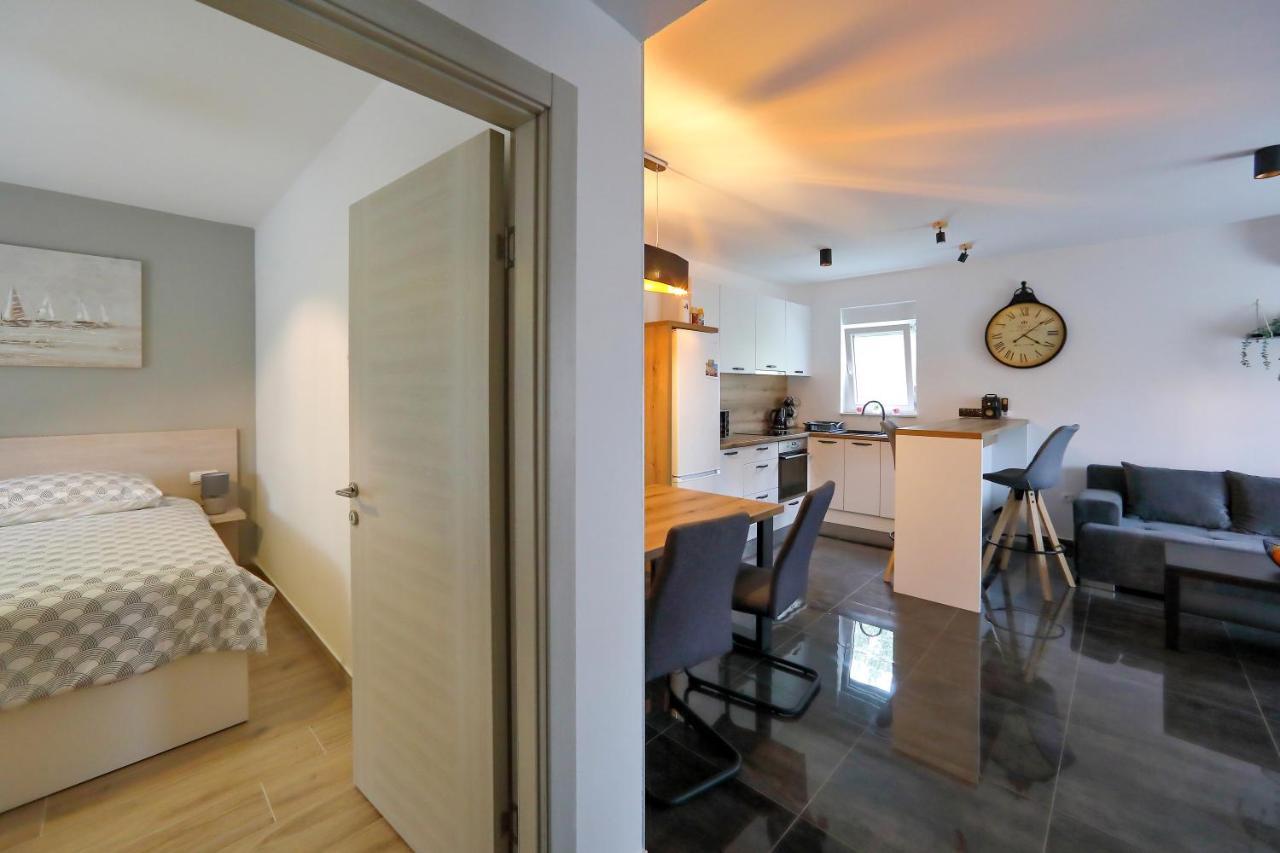 Apartman Kero บาร์บินเย ภายนอก รูปภาพ